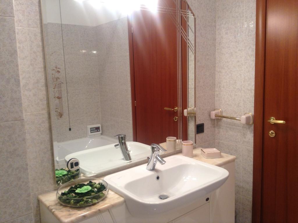 B&B Humana Роцано Екстериор снимка